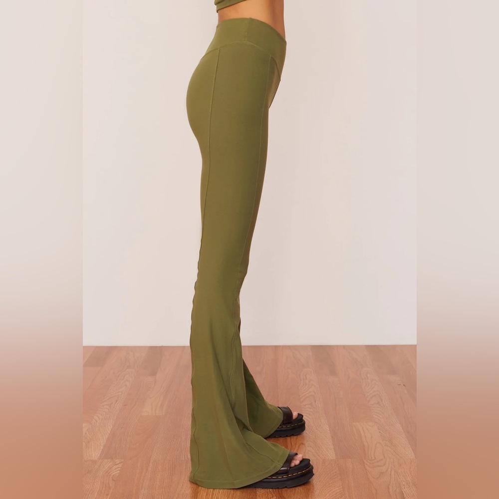 Olive High-Waist Flared Leggings - Women